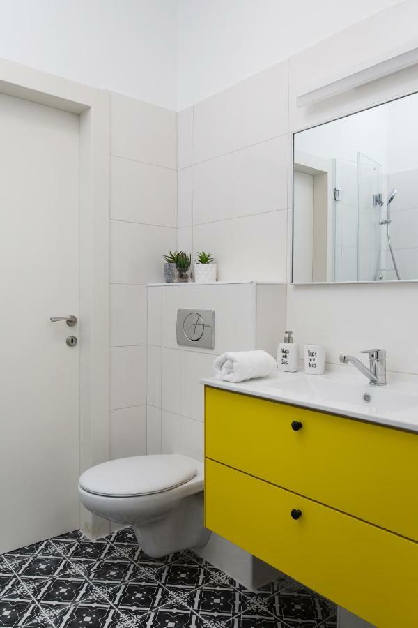 Colorful Bnb Apartment Haïfa Extérieur photo
