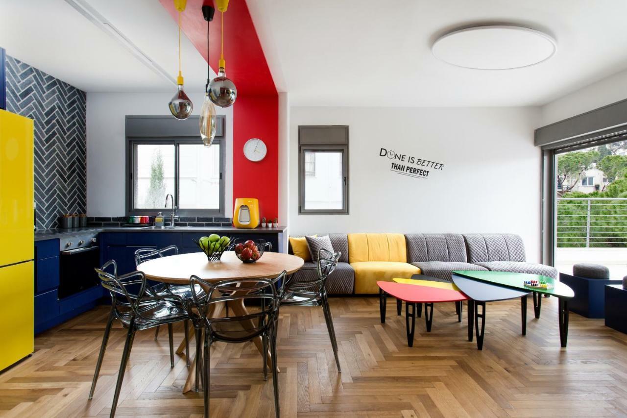 Colorful Bnb Apartment Haïfa Extérieur photo