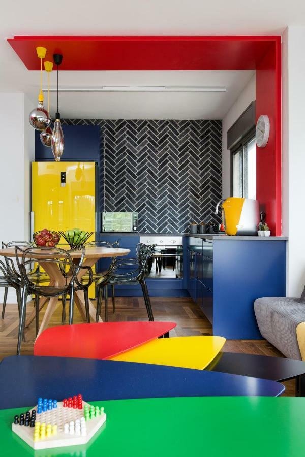 Colorful Bnb Apartment Haïfa Extérieur photo