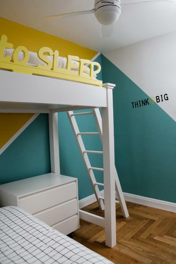 Colorful Bnb Apartment Haïfa Extérieur photo
