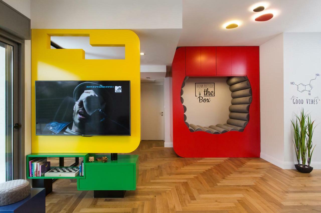 Colorful Bnb Apartment Haïfa Extérieur photo